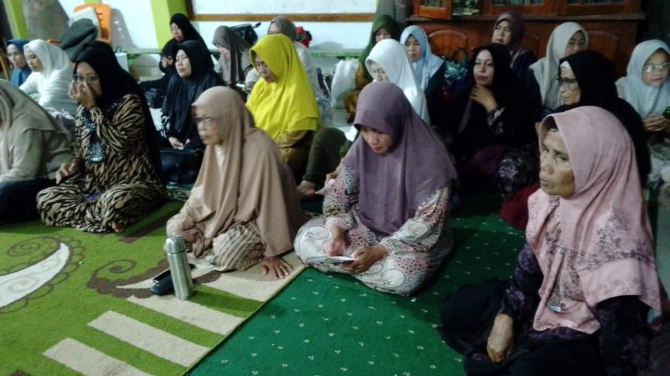 Taklim Dzikir Akbar PC Muslimat NU Pringsewu Bahas Tafsir Surah Al-Fatihah, Jamaah Diajak Memahami Makna Bacaan Salat